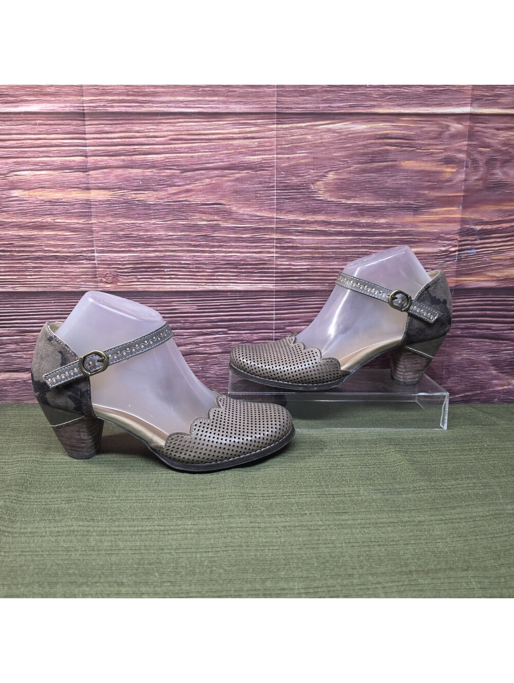 L'Artiste Parchelle Perforated Leather Ankle Strap Heels EU38